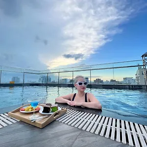 Golden Line Hotel Da Nang